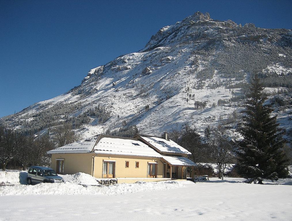 Chambres D'Hotes La Pierre D'Oran LʼArgentière-la-Bessée Exterior foto