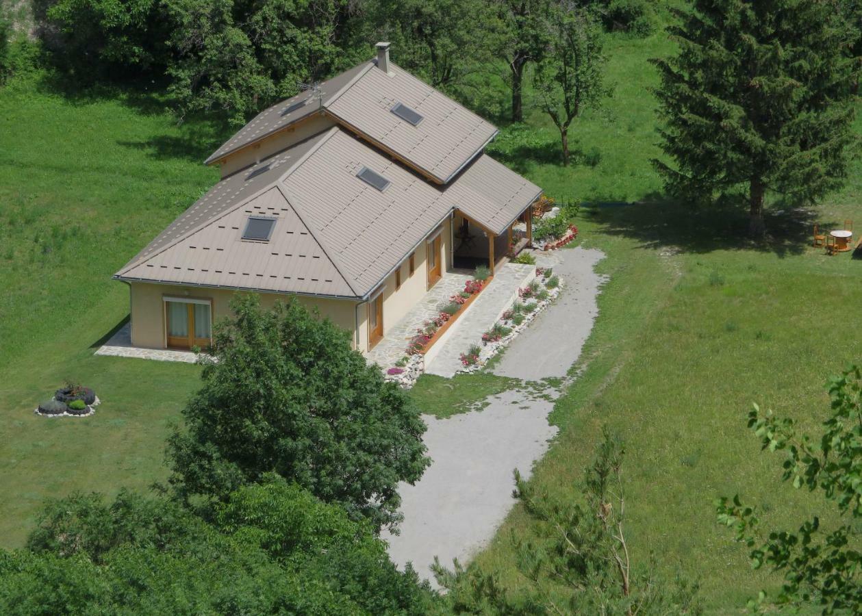 Chambres D'Hotes La Pierre D'Oran LʼArgentière-la-Bessée Exterior foto